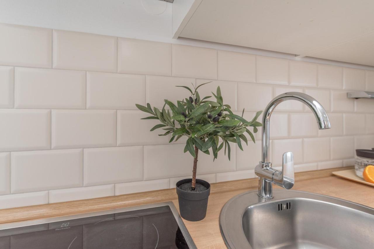 Apartment Tema Vir Exteriör bild