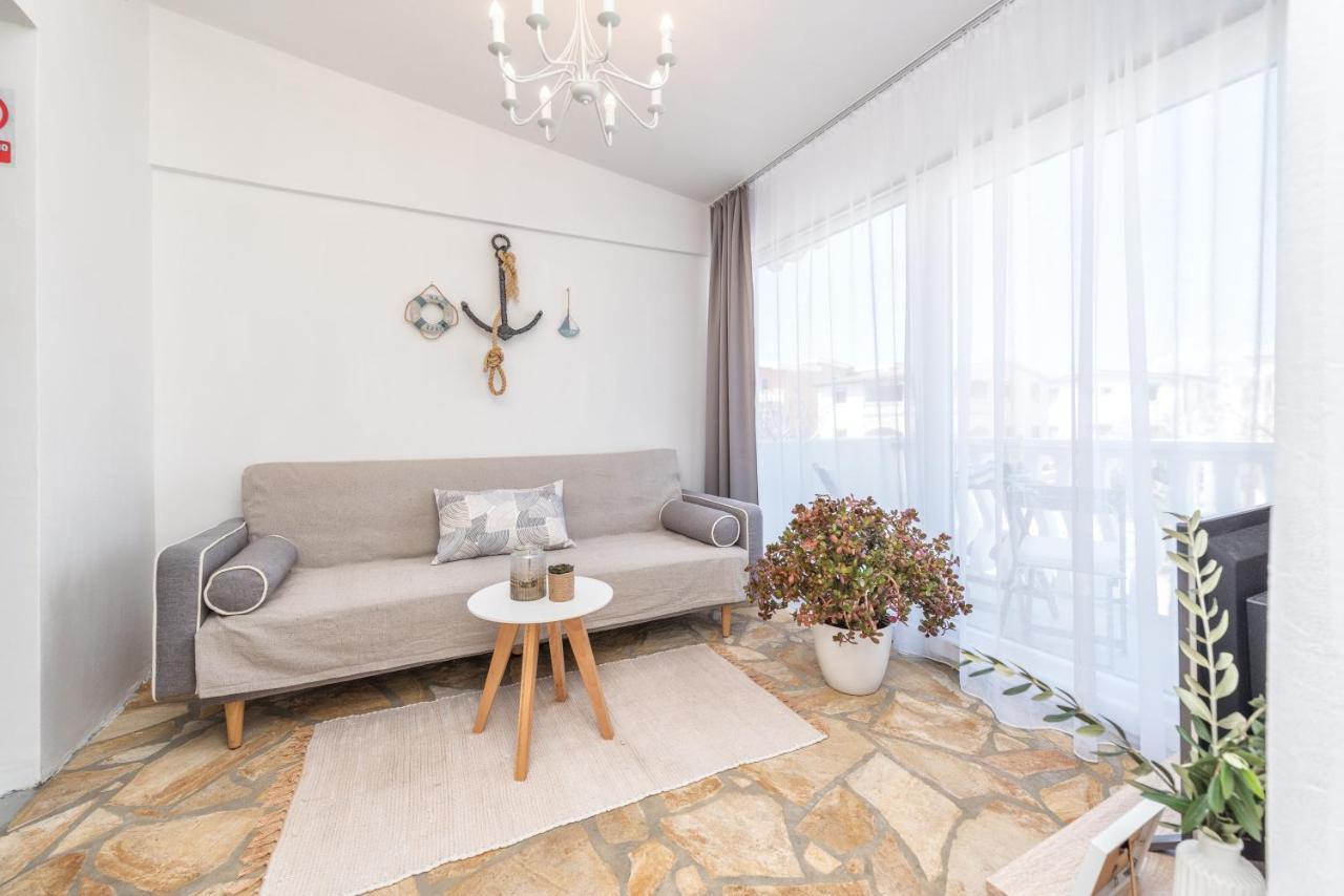 Apartment Tema Vir Exteriör bild