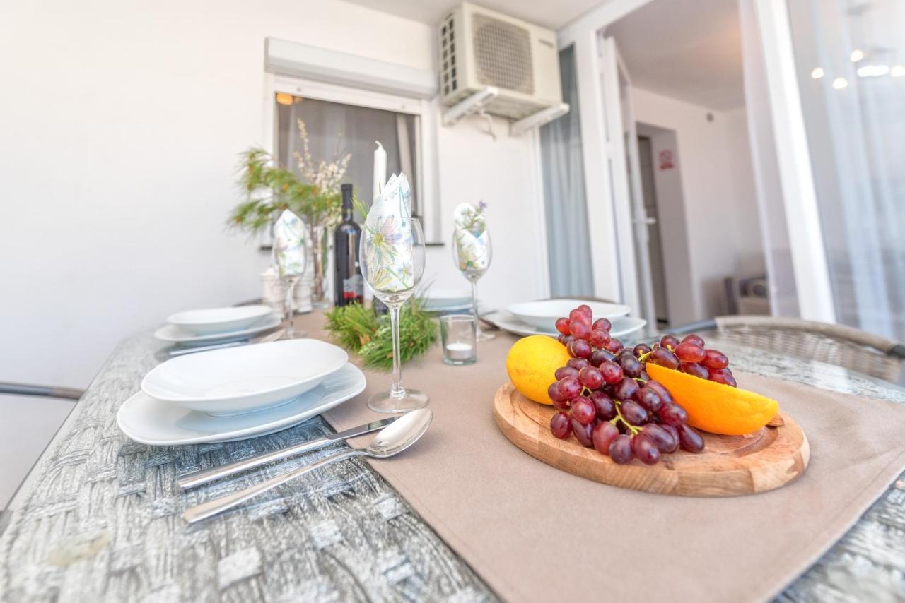 Apartment Tema Vir Exteriör bild